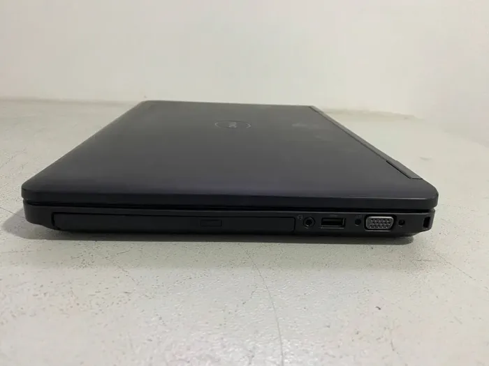 Ноутбук Dell Latitude E5440 / 14" (1600x900) TN / Intel Core i5-4300U (2 (4) ядра по 1.9 - 2.9 GHz) / 8 GB DDR3 / 256 GB SSD / Intel HD Graphics 4400 / WebCam б/у - зображення 4