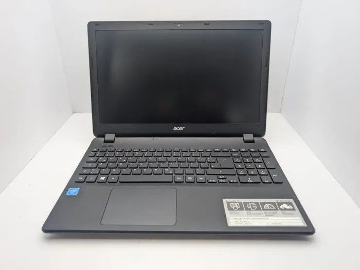 Ноутбук Acer Aspire ES1-531 / 15.6" (1366x768) TN / Intel Celeron N3150 (4 ядра по 1.6 - 2.08 GHz) / 8 GB DDR3 / 120 GB SSD / Intel HD Graphics / WebCam б/в - зображення 2