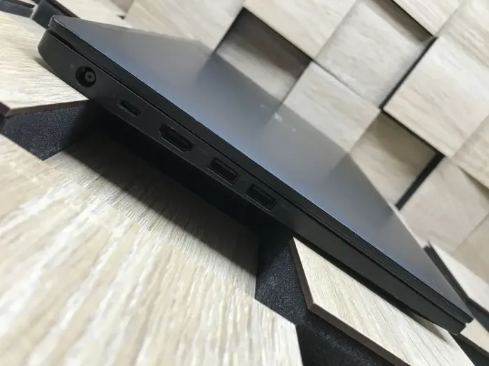 Ноутбук Б-клас Dell Latitude 7480 / 14" (1920x1080) IPS / Intel Core i7-7600U (2 (4) ядра по 2.8 - 3.9 GHz) / 8 GB DDR4 / 240 GB SSD M.2 / Intel HD Graphics 620 / WebCam б/в - зображення 5