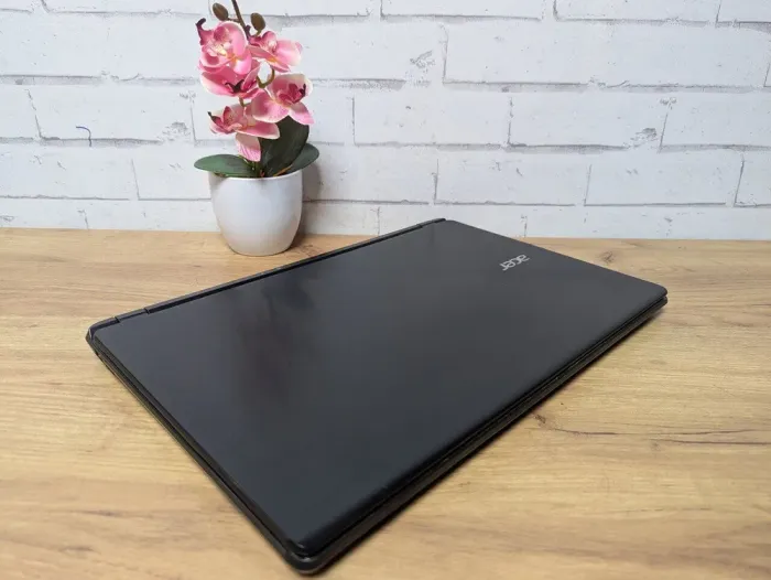 Ноутбук Acer Aspire V5 ZRQ / 15.6" (1366x768) TN / Intel Core i5-4200U (2 (4) ядра по 1.6 - 2.6 GHz) / 8 GB DDR3 / 128 GB SSD / Intel HD Graphics 4400 / WebCam б/в - зображення 7