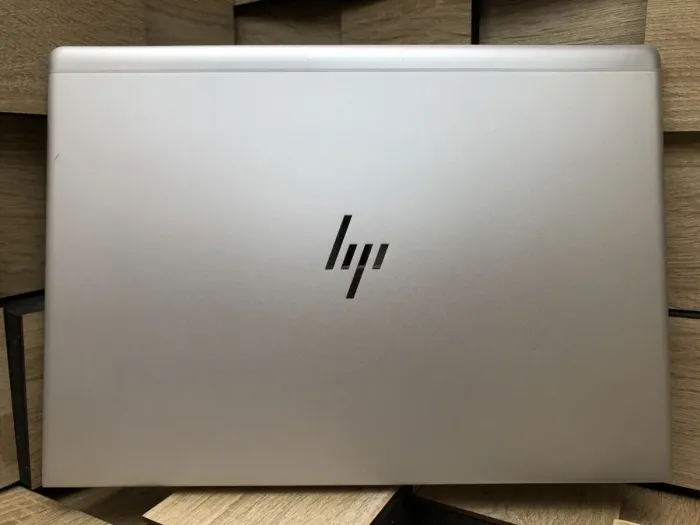 Ультрабук HP Elitebook 745 G5 / 14" (1920x1080) IPS / AMD Ryzen 7 Pro 2700U (4 (8) ядра по 2.2 - 3.8 GHz) / 8 GB DDR4 / 256 GB SSD M.2 / AMD Radeon Vega 10 Graphics / WebCam / Fingerprint / HDMI б/в - зображення 8