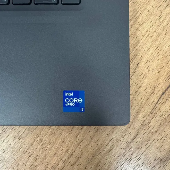 Ультрабук Dell Latitude 7520 / 15.6" (1920x1080) IPS Touch / Intel Core i7-1185G7 (4 (8) ядра по 3.0 - 4.8 GHz) / 32 GB DDR4 / 512 GB SSD NVMe / Intel Iris Xe Graphics / WebCam б/в - зображення 8