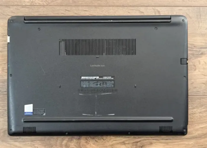 Ноутбук Б-клас Dell Latitude 3500 / 15.6" (1366x768) TN / Intel Core i3-8145U (2 (4) ядра по 2.1 - 3.9 GHz) / 8 GB DDR4 / 128 GB SSD / Intel UHD Graphics / WebCam б/в - зображення 8