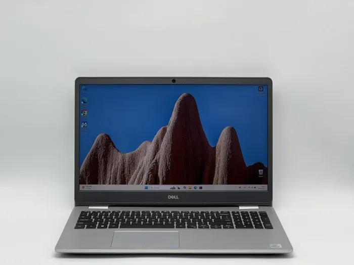 Ультрабук Dell Inspiron 5593 / 15.6" (1920x1080) IPS / Intel Core i5-1035G1 (4 (8) ядра по 1.0 - 3.6 GHz) / 8 GB DDR4 / 240 GB SSD / Intel UHD Graphics / WebCam б/в - зображення 2