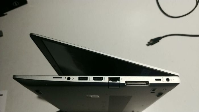 Ультрабук Б-клас HP Elitebook 745 G5 / 14" (1920x1080) IPS / AMD Ryzen 7 2700U (4 (8) ядра по 2.2 - 3.8 GHz) / 8 GB DDR4 / 128 GB SSD / AMD Radeon Vega 10 Graphics / WebCam б/в - зображення 4