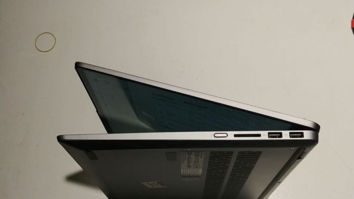 Ультрабук Б-клас Lenovo IdeaPad Flex 5 16ABR8 / 16" (1920x1200) IPS Touch / AMD Ryzen 7 7730U (8 (16) ядер по 2.0 - 4.5 GHz) / 16 GB DDR4 / 256 GB SSD / AMD Radeon Vega Graphics / WebCam / Win 11 б/в - зображення 4