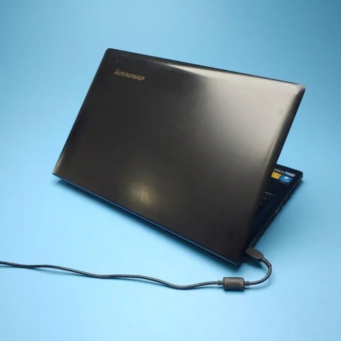 Ноутбук Б-клас Lenovo Z50-70 / 15.6" (1920x1080) TN / Intel Core i7-4510U (2 (4) ядра по 2.0 - 3.1 GHz) / 16 GB DDR3 / 240 GB SSD / Intel HD Graphics 4400 / WebCam / DVD-RW / Win 10 Home б/в - зображення 3