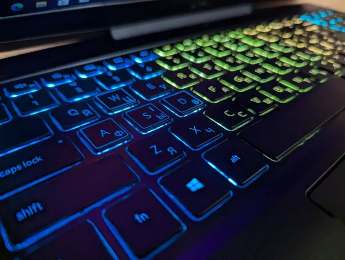 Ігровий ноутбук Dell G5 SE 5505 / 15.6" (1920x1080) IPS / AMD Ryzen 7 4800H (8 (16) ядер по 2.9 - 4.2 GHz) / 16 GB DDR4 / 512 GB SSD / AMD Radeon RX 5600M, 6 GB GDDR6, 192-bit / WebCam / Windows 10 б/в - зображення 6