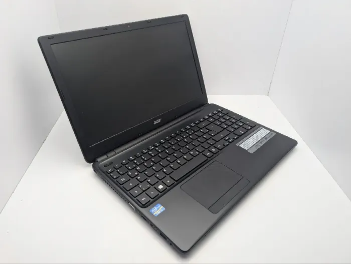 Ноутбук Acer Aspire E1-570 / 15.6" (1366x768) TN / Intel Core i3-3217U (2 (4) ядра по 1.8 GHz) / 8 GB DDR3 / 500 GB HDD / Intel HD Graphics 4000 / WebCam / DVD-ROM б/в - зображення 6