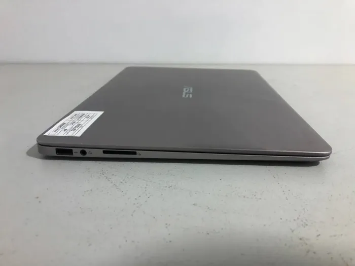 Ультрабук Asus ZenBook UX330C / 13.3" TN / Core m3-7Y30 (2(4) ядра по 1-2.6GHz) / 4GB DDR4 / 128 GB SSD / HD Graphics 615 / WebCam / Micro-HDMI б/в - зображення 3