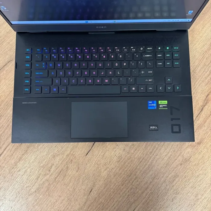 Ігровий ноутбук Б-клас HP Omen 17-cm2020nr / 17.3" (2560x1440) IPS / Intel Core i7-13700HX (16 (24) ядер по 2.1 - 5.0 GHz) / 16 GB DDR5 / 512 GB SSD / nVidia GeForce RTX 4070, 8 GB GDDR6, 128-bit / WebCam б/в - зображення 7