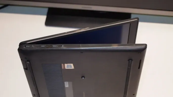 Ультрабук Б-клас Dell Latitude 3420 / 14" (1920х1080) IPS / Intel Core i5-1145G7 (4 (8) ядра по 2.6 - 4.4 GHz) / 16 GB DDR4 / 512 GB SSD / Intel Iris Xe Graphics / WebCam б/в - зображення 5