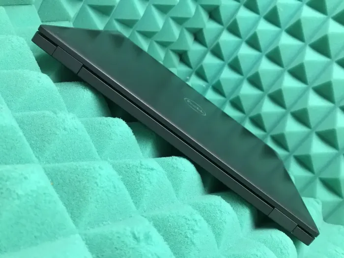 Ультрабук Б-клас Dell Latitude 5400 / 14" (1920x1080) IPS / Intel Core i5-8265U (4 (8) ядра по 1.6 - 3.9 GHz) / 8 GB DDR4 / 256 GB SSD / Intel UHD Graphics 620 / WebCam / USB 3.1 / HDMI / Windows 10 б/в - зображення 7