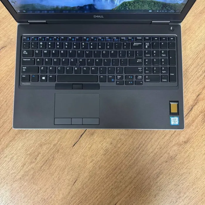Мобільна робоча станція Dell Precision 7540 / 15.6" (1920x1080) IPS / Intel Core i5-9400H (4 (8) ядра по 2.5 - 4.3 GHz) / 32 GB DDR4 / 512 GB SSD NVMe / nVidia Quadro T2000, 4 GB GDDR5, 128-bit б/в - зображення 7