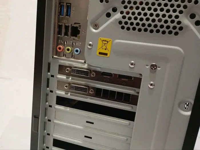 Ігровий ПК Cooler Master Elite 331 Tower / Intel Core i5-3470 (4 ядра по 3,2 - 3,6 ГГц) / 16 ГБ DDR4 / 250 ГБ SSD + 1000 ГБ HDD / nVidia GeForce GTX 970, 4 ГБ GDDR5, 256-біт / DVD-RW / 460 Вт б/в - зображення 5