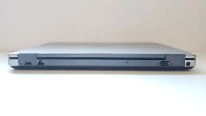 Ноутбук Dell Latitude E6540 / 15.6" (1366x768) TN / Intel Core i5-4200M (2 (4) ядра по 2.5 - 3.1 GHz) / 8 GB DDR3 / 128 GB SSD + 750 GB HDD / Intel HD Graphics 4600 / WebCam б/в - зображення 6