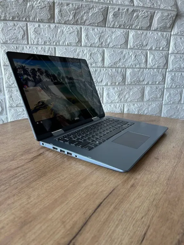 Ультрабук-трансформер Dell Inspiron 5481 / 14" (1366x768) TN Touch / Intel Core i3-8145U (2 (4) ядра по 2.1 - 3.9 GHz) / 4 GB DDR4 / 128 GB SSD / Intel UHD Graphics / WebCam б/в - зображення 4