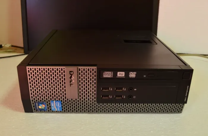 Комплект ПК: Dell Optiplex 390 SFF / Intel Core i3-2100 (2 (4) ядра по 3.1 GHz) / 8 GB DDR3 / 240 GB SSD / Intel HD Graphics 2000 + Монитор Dell Professional P1911b / 19" (1440x900) TN / DVI, VGA, USB б/в - зображення 4