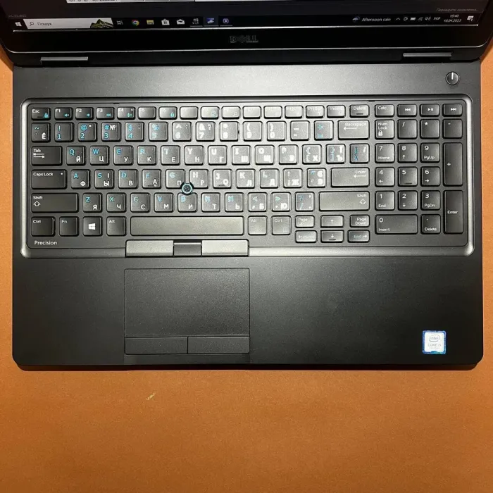 Робоча станція Dell Precision 3520 / 15.6" TN / Core i5-7440HQ (4 ядра по 2.8-3.8 GHz) / 16GB DDR4 / 512GB SSD / Quadro M620, 2GB GDDR5, 128-bit / WebCam б/в - зображення 3