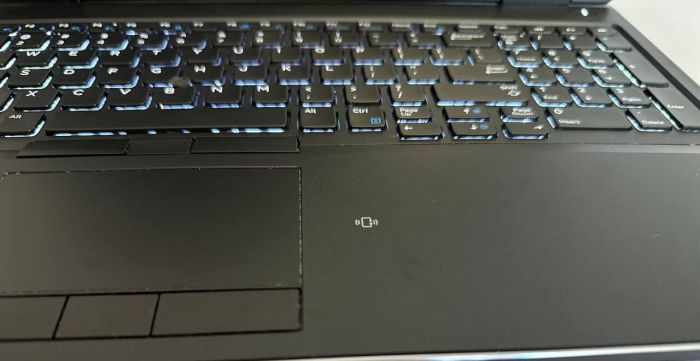 Мобільна робоча станція Dell Precision 7530 / 15.6" (1920x1080) IPS / Intel Core i7-8850H (6 (12) ядер по 2.6 - 4.3 GHz) / 64 GB DDR4 / 512 GB SSD / nVidia Quadro P2000, 4 GB GDDR5, 128-bit / WebCam / Win 11 Pro б/в - зображення 9