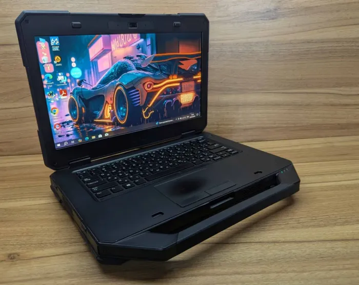 Захищений ноутбук Dell Latitude 14 Rugged 5414 / 14" (1920x1080) IPS / Intel Core i5-6300U (2 (4) ядра по 2.4 - 3.0 GHz) / 16 GB DDR4 / 512 GB SSD / Intel HD Graphics 520 / VGA / WebCam / Windows 10 б/в - зображення 4