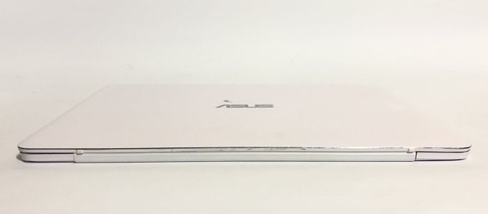 Ультрабук Б-клас Asus ZenBook UX305C / 13.3" (1920x1080) IPS / Intel Core m3-6Y30 (2 (4) ядра по 2.2 GHz) / 8 GB DDR3 / 128 GB SSD / Intel HD Graphics 615 / WebCam / Win 10 Home б/в - зображення 3
