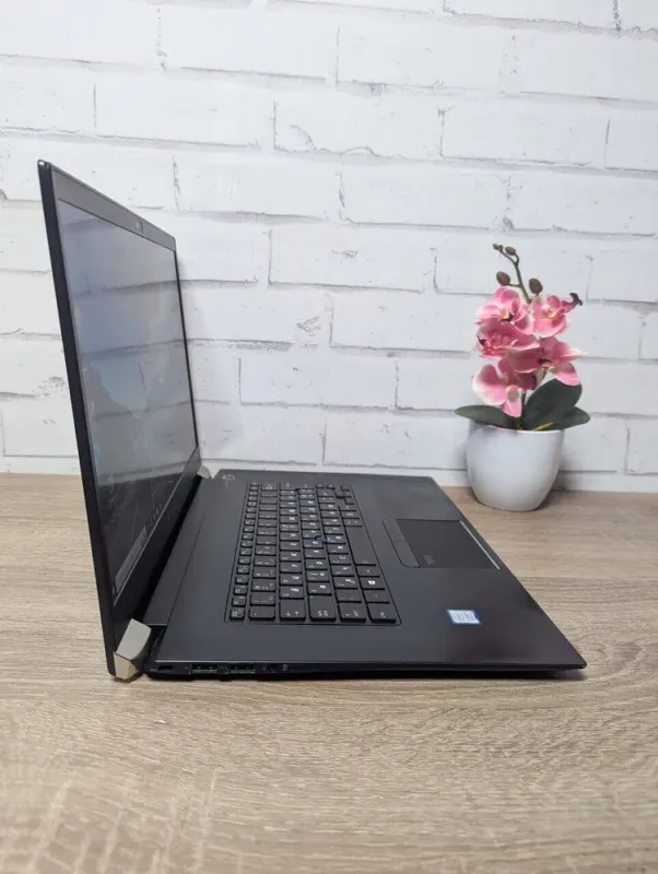 Ноутбук Toshiba Dynabook Tecra X50-F-15P / 15.6" (1920x1080) TN / Intel Core i5-8265U (4 (8) ядра по 1.6 - 3.9 GHz) / 16 GB DDR4 / 256 GB SSD / Intel UHD Graphics / WebCam б/в - зображення 5