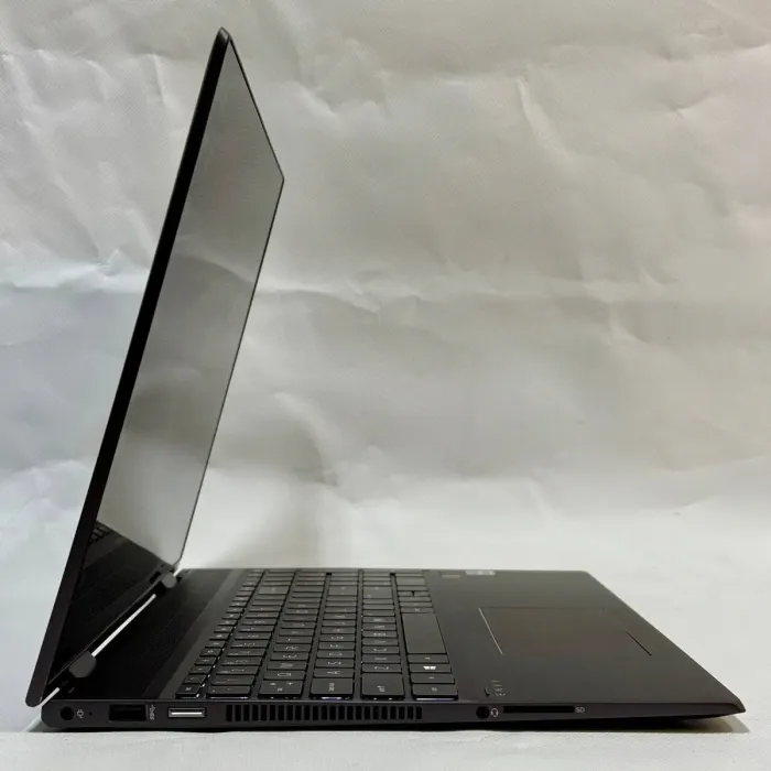 Ноутбук-трансформер Б-клас HP Envy x360 Convertible 15-ds1063cl / 15.6" (1920x1080) IPS Touch / AMD Ryzen 5 4500U (6 ядер по 2.3 - 4.0 GHz) / 8 GB DDR4 / 512 GB SSD M.2 / AMD Radeon Graphics / WebCam б/в - зображення 8