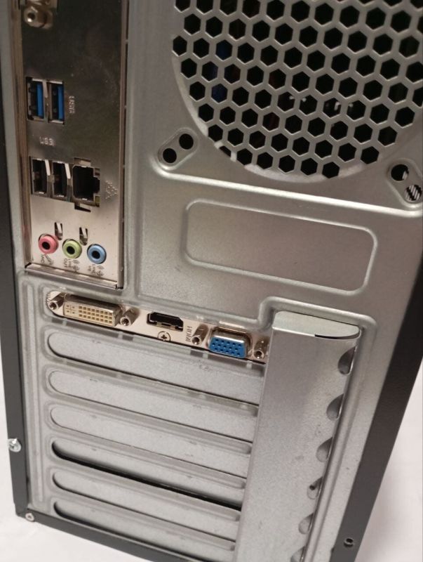 ПК GameMax ET-201 Tower / Intel Core i5-4460 (4 ядра по 3.2 - 3.4 GHz) / 8 GB DDR3 / 320 GB HDD / nVidia GeForce 210, 1 GB DDR3, 64-bit / 350W б/в - зображення 4