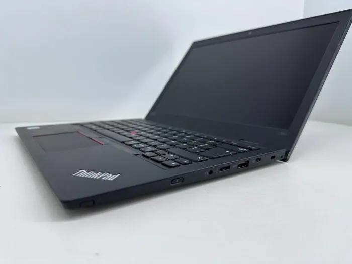 Ультрабук Lenovo ThinkPad L390 / 13.3" (1366x768) TN / Intel Core i5-8365U (4 (8) ядра по 1.6 - 4.1 GHz) / 8 GB DDR4 / 256 GB SSD / Intel UHD Graphics 620 / WebCam б/в - зображення 5