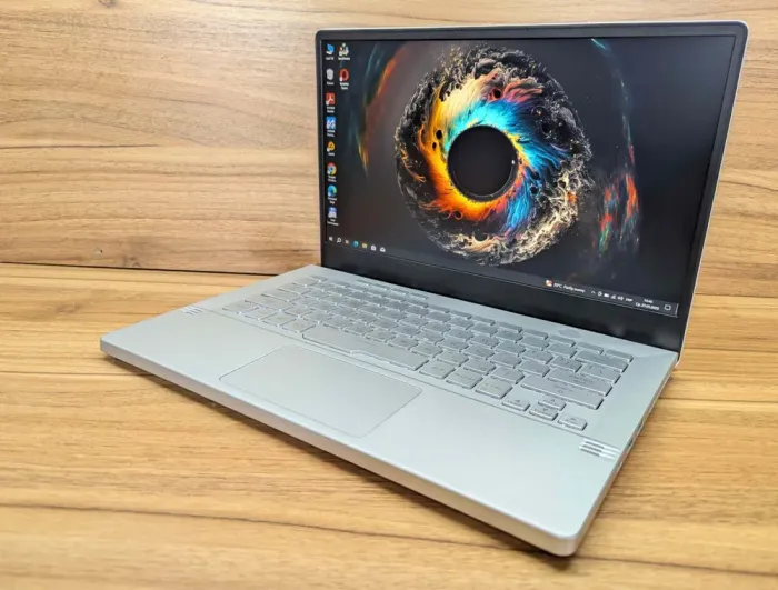 Ігровий ноутбук Asus ROG Zephyrus G 14 GA401Q / 14" (1920x1080) IPS / AMD Ryzen 9 5900HS (8 (16) ядер по 3.0 - 4.6 GHz) / 16 GB DDR4 / 1000 GB SSD / nVidia GeForce RTX 3060, 6 GB GDDR6, 192-bit / WebCam / Windows 10 б/в - зображення 5