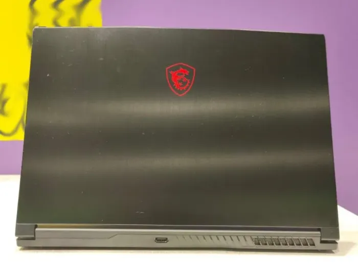 Ігровий ноутбук MSI GF63 Thin 12VE-283NEU / 15.6" (1920x1080) IPS / Intel Core i5-12450H (8 (12) ядер по 3.3 - 4.4 GHz) / 16 GB DDR4 / 512 GB SSD / nVidia GeForce RTX 4050, 6 GB GDDR6, 96-bit / WebCam б/в - зображення 6