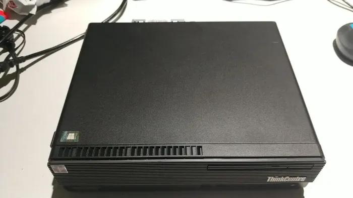 ПК Lenovo ThinkCentre M75s Gen 2 SFF / AMD Ryzen 3 Pro 4350G (4 (8) ядра по 3.8 - 4.0 GHz) / 8 GB DDR4 / 120 GB SSD / AMD Radeon Vega 6 Graphics / 180W б/в - зображення 6