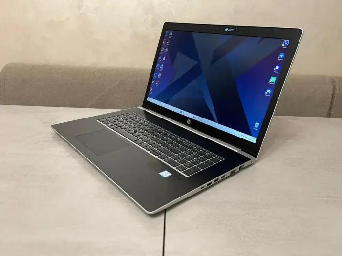 Ігровий ноутбук HP ProBook 470 G5 / 17.3" (1600x900) TN / Intel Core i5-8250U (4 (8) ядра по 1.6 - 3.4 GHz) / 8 GB DDR4 / 256 GB SSD + 500 GB HDD / nVidia GeForce 930MX, 2 GB DDR3, 64-bit / WebCam / HDMI б/в - зображення 4