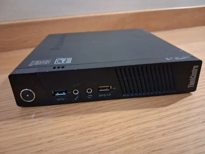 Неттоп Lenovo ThinkCentre M93p Tiny USFF / Intel Core i5-4570T (2 (4) ядра по 2.9 - 3.6 GHz) / 8 GB DDR3 / 250 GB SSD / Intel HD Graphics 4600 / DisplayPort / Блок живлення в комплекті б/в - зображення 2