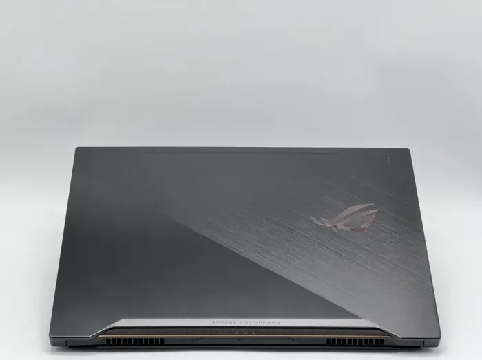 Ігровий ноутбук Asus ROG Zephyrus M15 GM501GS / 15.6" (1920x1080) IPS / Intel Core i7-8750H (6 (12) ядер по 2.2 - 4.1 GHz) / 16 GB DDR4 / 1200 GB SSD / nVidia GeForce GTX 1070, 8 GB GDDR5, 256-bit / WebCam б/в - зображення 5