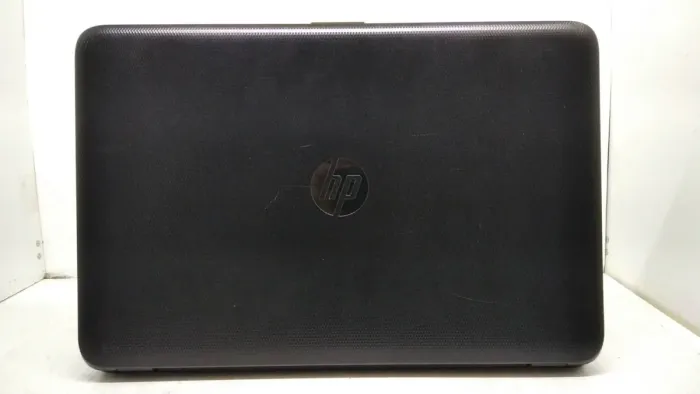 Ноутбук Б-клас HP 15-af130ur / 15.6" (1366x768) TN / AMD E1-6015 (2 ядра по 1.4 GHz) / 4 GB DDR3 / 500 GB HDD / AMD Radeon R2 Graphics / WebCam / DVD-ROM б/в - зображення 8