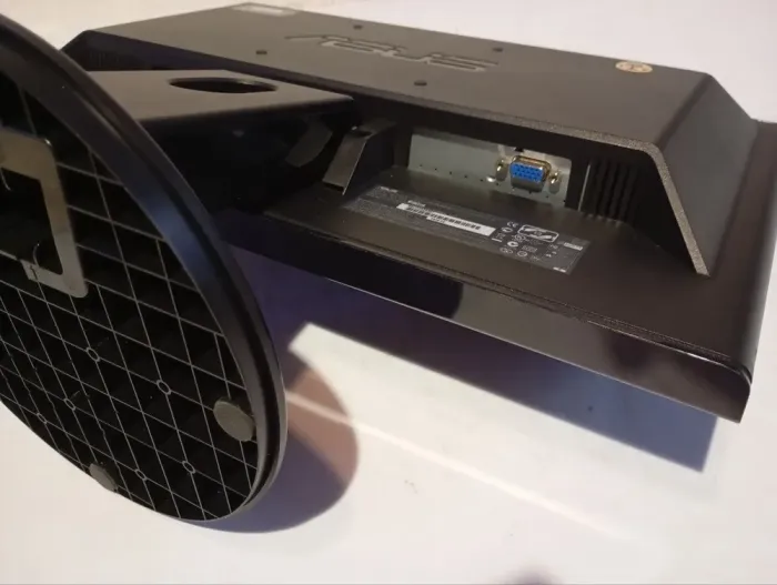 Комплект ПК: HP Compaq Pro 6300 SFF / Intel Core i5-3570S (4 ядра по 3.1 - 3.8 GHz) / 8 GB DDR3 / 500 GB HDD / Intel HD Graphics 2500 + Монітор Asus VH192D / 19" (1366x768) TN / 1x VGA / VESA 100x100 б/в - зображення 7