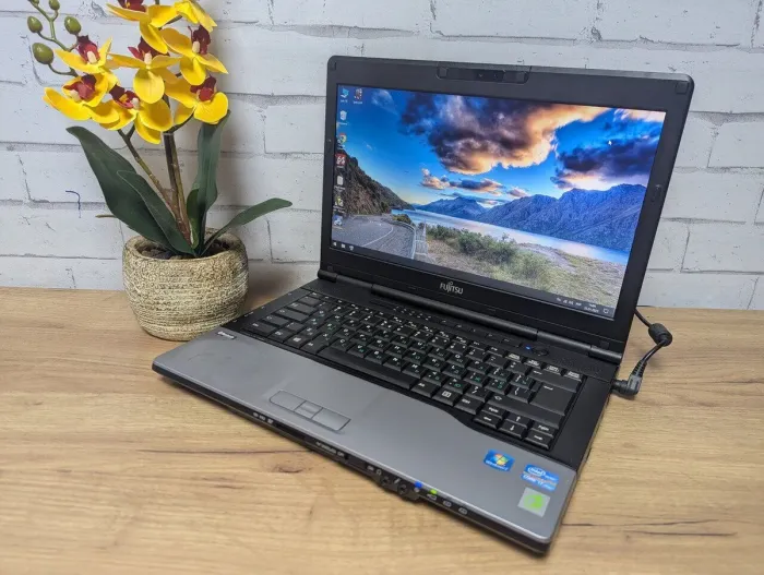 Ноутбук Б-клас Fujitsu LifeBook S782 / 14" (1366x768) TN / Intel Core i7-3520M (2 (4) ядра по 2.9 - 3.6 GHz) / 8 GB DDR3 / 128 GB SSD / Intel HD Graphics 4000 / WebCam / Без АКБ б/в - зображення 5