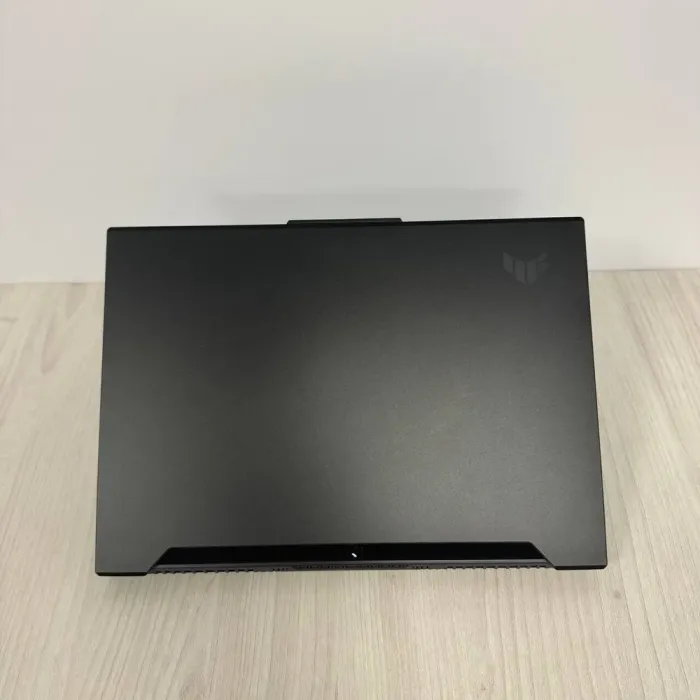 Ігровий ноутбук Asus TUF Dash F15 FX517ZM / 15.6" (1920x1080) IPS / Intel Core i7-12650H (10 (16) ядер по 3,5 - 4,7 ГГц) / 16 ГБ DDR5 / 512 ГБ SSD NVMe / nVidia GeForce RTX 3070, 8 ГБ GDDR6, 256-bit / WebCam б/в - зображення 3