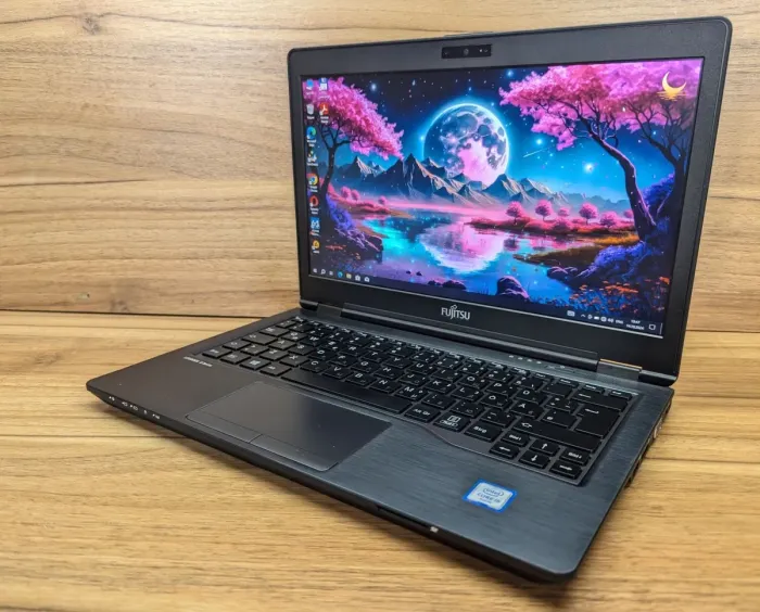 Нетбук Fujitsu U727 / 12.5" (1920x1080) IPS / Intel Core i5-6200U (2 (4) ядра по 2.3 - 2.8 GHz) / 8 GB DDR4 / 256 GB SSD / Intel HD Graphics 520 / WebCam / Windows 10 б/в - зображення 5