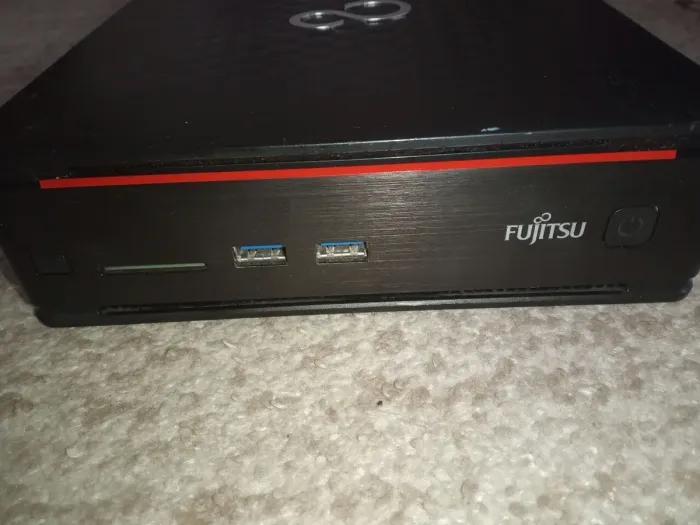 Неттоп Б-клас Fujitsu Esprimo Q920 USFF / Intel Core i5-4590T (4 ядра по 2.0 - 3.0 GHz) / 4 GB DDR3 / 120 GB SSD / Intel HD Graphics 4600 б/в - изображение 4