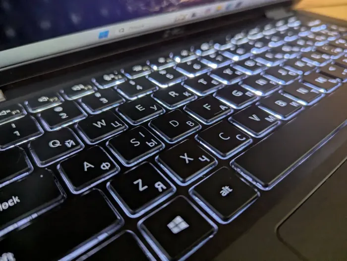 Ультрабук Dell Latitude 7410 / 14" (1920x1080) IPS / Intel Core i7-10610U (4 (8) ядра по 1.8 - 4.9 GHz) / 16 GB DDR4 / 512 GB SSD / Intel UHD Graphics / HDMI / WebCam / Windows 10 б/в - зображення 6