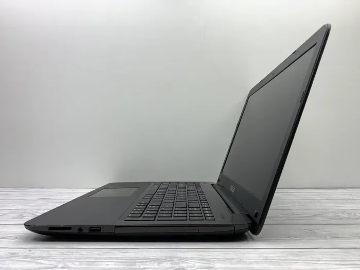 Ноутбук Asus X556U / 15.6" (1920x1080) IPS / Intel Core i3-7100U (2 (4) ядра по 2.4 GHz) / 8 GB DDR4 / 240 GB SSD / nVidia GeForce 940MX, 2 GB GDDR5, 64-bit / WebCam / DVD-ROM б/в - зображення 7