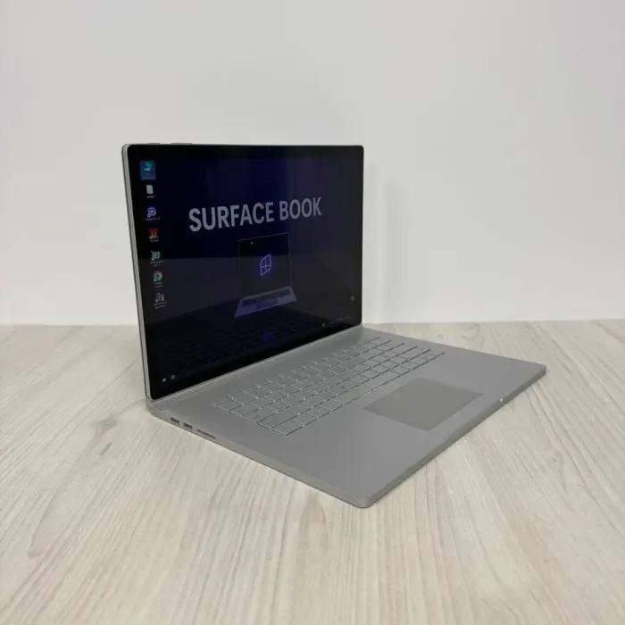 Ігровий ультрабук-трансформер Б-класу Microsoft Surface Book 2 / 15.0" (3240x2160) IPS Touch / Intel Core i7-8650U (4 (8) ядра по 1.9 - 4.2 GHz) / 16 GB DDR3 / 256 GB SSD NVMe / nVidia GeForce GTX 1060, 6 GB GDDR5, 192-bit / WebCam б/в - зображення 4