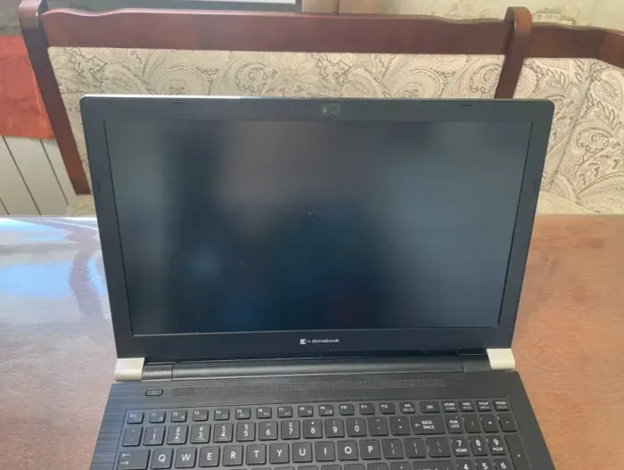 Ноутбук Б-клас Toshiba Dynabook TECRA A50-F / 15.6" (1920x1080) IPS / Intel Core i5-8250U (4 (8) ядра по 1.6 - 3.4 GHz) / 8 GB DDR4 / 256 GB SSD / Intel UHD Graphics 620 / WebCam б/в - зображення 5