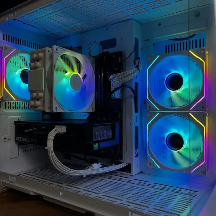 Збірка на замовлення: ігровий ПК GameMax Hype-M White Tower / AMD Ryzen 5 7500F (6 (12) ядер по 3,7 - 5,0 ГГц) / 32 ГБ DDR5 / 1000 ГБ SSD M.2 / nVidia GeForce RTX 5060, 8 ГБ GDDR7, 128-bit / 650 Вт - зображення 4