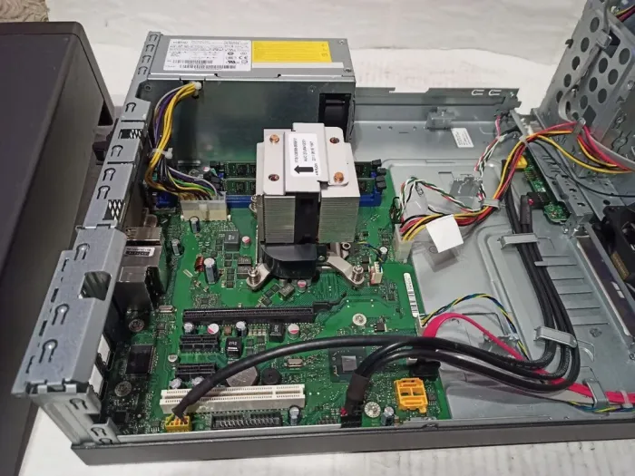 ПК Fujitsu Esprimo E500 E85+ SFF / Core i5-2400 (4 ядра по 3.1-3.4GHz) / 8GB DDR3 / 120GB SSD NEW / HD Graphics 2000 / DVD-ROM б/в - зображення 5