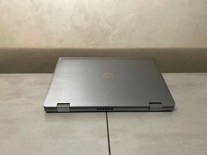 Ультрабук Dell Latitude 7320 / 13.3" (1920x1080) IPS / Intel Core i7-1185G7 (4 (8) ядра по 3.0 - 4.8 GHz) / 32 GB DDR4 / 256 GB SSD M.2 / Intel Iris Xe Graphics / WebCam / USB 3.2 / HDMI б/в - зображення 6