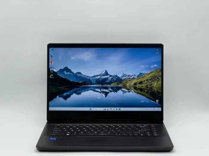 Ігровий ноутбук MSI Vector GP66 12UGS / 15.6" (2560x1440) IPS / Intel Core i7-12700H (14 (20) ядер по 3.5 - 4.7 GHz) / 32 GB DDR5 / 480 GB SSD / nVidia GeForce RTX 3070 Ti, 8 GB GDDR6, 256-bit / WebCam б/в - зображення 2
